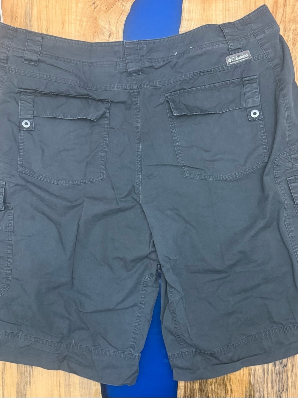 Columbia Men’s Cargo Shorts Size 42 Gray Multi Pocket Outdoor Hiking AM4474 - Picture 16 of 16